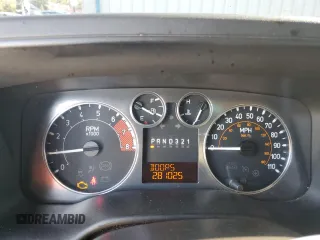 2008 Hummer H3 SUV with VIN 5GTEN13E988128120, listed as a Copart auction lot 55809335 with 281,025 mi miles and Clean Title. Bid and sale history available at DreamBid. Image 9.