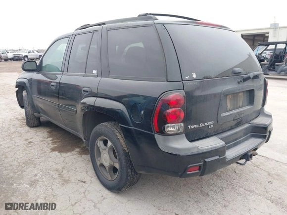 2007 Chevrolet TrailBlazer LT with VIN 1GNDT13S672236816, listed as a IAAI auction lot 41405596 with 147,591 mi miles. Bid and sale history available at carsss.com. Image 3.