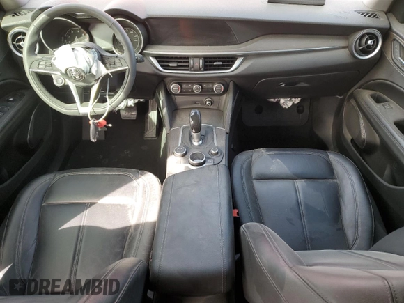 2019 Alfa Romeo Stelvio Ti z VIN ZASPAKBN8K7C69851, wystawiony jako Copart lot #49490875 z przebiegiem Nie podano mil oraz Szkody całkowita. Historia ofert i sprzedaży dostępna na DreamBid. Obrazek 8.