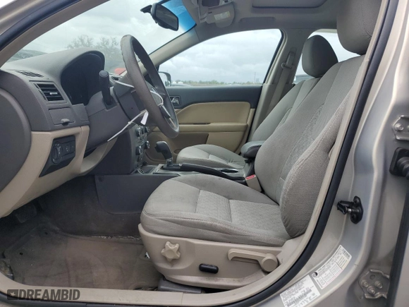 2010 Ford Fusion SE with VIN 3FAHP0HA7AR375984, listed as a Copart auction lot 52071395 with 121,706 mi miles and Salvage Title. Bid and sale history available at carsss.com. Image 7.