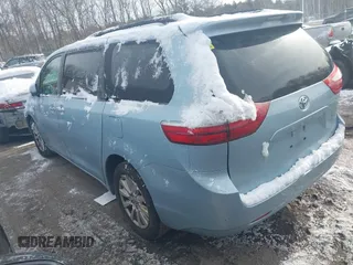 2017 Toyota Sienna LE with VIN 5TDJZ3DC5HS158746, listed as a IAAI auction lot 41343900 with 79,019 mi miles. Bid and sale history available at carsss.com. Image 3.