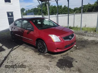 2012 Nissan Sentra 2.0 z VIN 3N1AB6AP9CL713129, wystawiony jako IAAI lot #42309760 z przebiegiem 143 699 mil mil oraz . Historia ofert i sprzedaży dostępna na DreamBid. Obrazek 1.