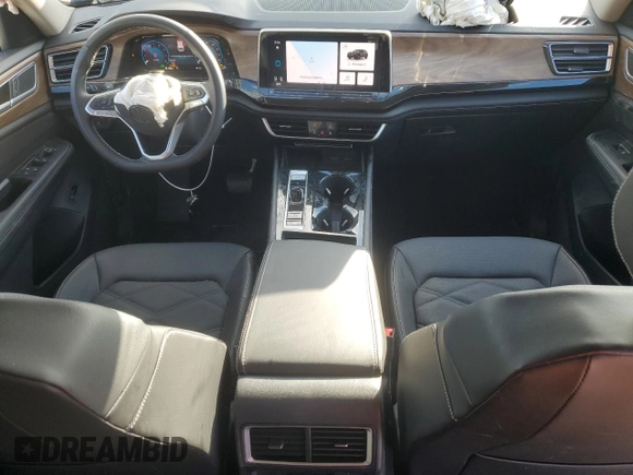 2025 Volkswagen Atlas SE with VIN 1V2HR2CA6SC504089, listed as a Copart auction lot 85039764 with 3,113 mi miles and Clean title. Bid and sale history available at DreamBid. Image 8.