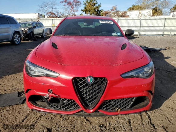 2017 Alfa Romeo Giulia Quadrifoglio with VIN ZARFAEAVXH7550930, listed as a Copart auction lot 76605394 with 26,833 mi miles and Salvage Title. Bid and sale history available at carsss.com. Image 5.
