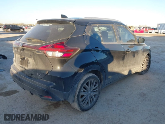 2021 Nissan Kicks SV with VIN 3N1CP5CV2ML562636, listed as a IAAI auction lot 41743228 with 38,505 mi miles. Bid and sale history available at carsss.com. Image 4.