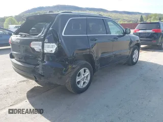 2017 Jeep Grand Cherokee Altitude z VIN 1C4RJFAG6HC892879, wystawiony jako IAAI lot #42080059 z przebiegiem 149 334 mil mil oraz . Historia ofert i sprzedaży dostępna na DreamBid. Obrazek 4.