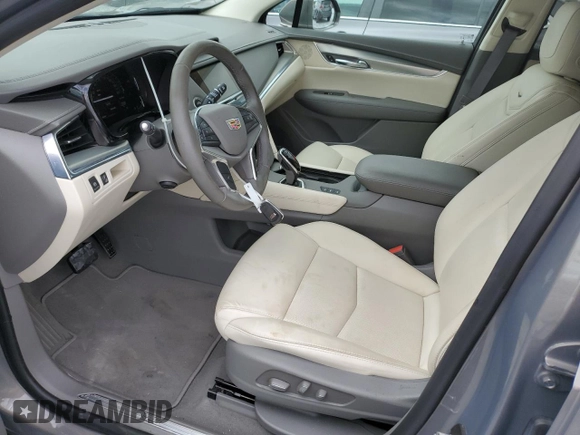 2018 Cadillac XT5 Luxury AWD z VIN 1GYKNDRS1JZ194924, wystawiony jako Copart lot #58343185 z przebiegiem 22 421 mil mil oraz Szkoda całkowita • Salvage title. Historia ofert i sprzedaży dostępna na DreamBid. Obrazek 7.
