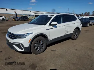 2023 Volkswagen Tiguan SE with VIN 3VVMB7AX1PM068106, listed as a Copart auction lot 50555445 with 24,948 mi miles and Salvage title. Bid and sale history available at DreamBid. Image 1.