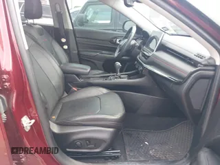 2022 Jeep Compass Trailhawk with VIN 3C4NJDDB3NT203092, listed as a IAAI auction lot 42017373 with Not provided miles and . Bid and sale history available at DreamBid. Image 5.
