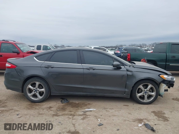 2016 Ford Fusion S with VIN 3FA6P0G78GR102204, listed as a IAAI auction lot 41622658 with 95,930 mi miles. Bid and sale history available at carsss.com. Image 13.