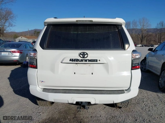 2019 Toyota 4Runner SR5 with VIN JTEBU5JR4K5726940, listed as a IAAI auction lot 41801853 with 81,097 mi miles. Bid and sale history available at carsss.com. Image 17.
