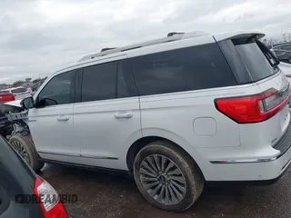 2020 Lincoln Navigator Reserve with VIN 5LMJJ2LT7LEL05241, listed as a IAAI auction lot 41462033 with 123,841 mi miles and . Bid and sale history available at DreamBid. Image 15.