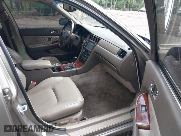 2002 Acura RL with VIN JH4KA96682C009762, listed as a IAAI auction lot 42450219 with 207,765 mi miles and . Bid and sale history available at DreamBid. Image 5.