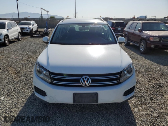 2017 Volkswagen Tiguan S z VIN WVGAV7AX6HK016340, wystawiony jako Copart lot #52073245 z przebiegiem 175 069 mil mil oraz Tytuł czysty. Historia ofert i sprzedaży dostępna na DreamBid. Obrazek 5.