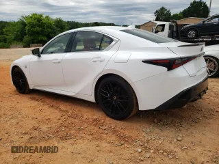 2023 Lexus IS 350 F Sport z VIN JTHGZ1E23P5031565, wystawiony jako Copart lot #56926885 z przebiegiem 1049 mil mil oraz Szkody całkowita. Historia ofert i sprzedaży dostępna na DreamBid. Obrazek 2.