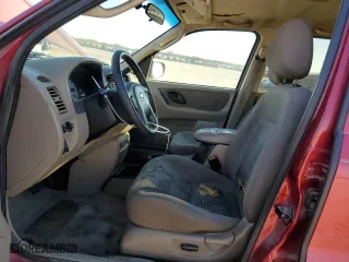 2004 Ford Escape XLT with VIN 1FMYU03174KA26936, listed as a Copart auction lot 41779375 with 334,806 mi miles and Salvage Title. Bid and sale history available at carsss.com. Image 7.