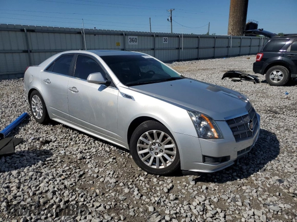2010 Cadillac CTS Luxury z VIN 1G6DE5EG6A0118628, wystawiony jako Copart lot #52217455 z przebiegiem 138 733 mil mil oraz Szkoda całkowita • Salvage title. Historia ofert i sprzedaży dostępna na DreamBid. Obrazek 4.