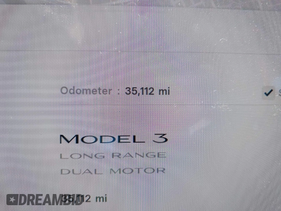 2018 Tesla Model 3 Long Range Battery z VIN 5YJ3E1EB0JF064945, wystawiony jako IAAI lot #42198286 z przebiegiem 35 112 mil mil oraz . Historia ofert i sprzedaży dostępna na DreamBid. Obrazek 16.