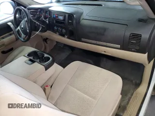 2007 Chevrolet Silverado 1500 LT w/1LT with VIN 1GCEC14067Z565355, listed as a Copart auction lot 59284104 with 231,233 mi miles and Clean Title. Bid and sale history available at carsss.com. Image 8.
