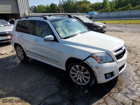 2011 Mercedes-Benz GLK-Class GLK 350 with VIN WDCGG5GB0BF554177, listed as a Copart auction lot 68280624 with 132,276 mi miles and Salvage Title. Bid and sale history available at carsss.com. Image 4.