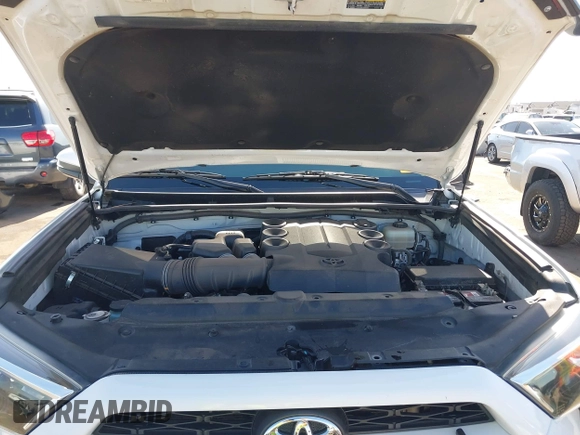 2018 Toyota 4Runner SR5 with VIN JTEBU5JR3J5597331, listed as a IAAI auction lot 41506914 with 86,011 mi miles. Bid and sale history available at carsss.com. Image 10.
