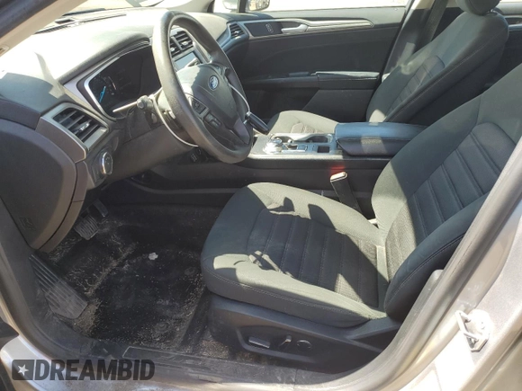 2020 Ford Fusion SE z VIN 3FA6P0T93LR179435, wystawiony jako Copart lot #56985465 z przebiegiem 43 188 mil mil oraz Szkoda całkowita • Salvage title. Historia ofert i sprzedaży dostępna na DreamBid. Obrazek 7.