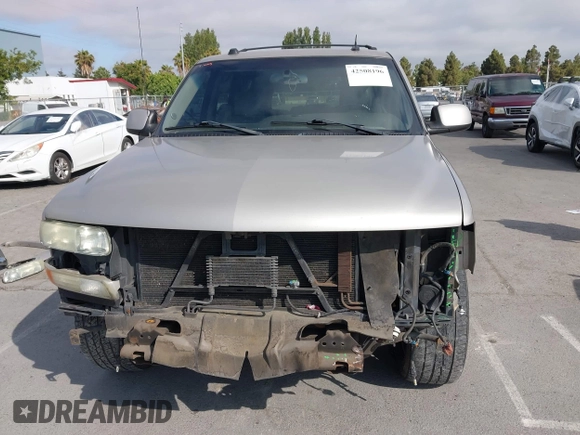 2004 Chevrolet Tahoe LS z VIN 1GNEC13T24R153092, wystawiony jako IAAI lot #42508196 z przebiegiem 175 580 mil mil oraz . Historia ofert i sprzedaży dostępna na DreamBid. Obrazek 13.