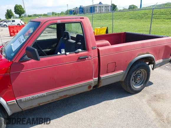 1993 GMC Sonoma z VIN 1GTCS14Z5P8511110, wystawiony jako IAAI lot #42254638 z przebiegiem 251 180 mil mil oraz . Historia ofert i sprzedaży dostępna na DreamBid. Obrazek 6.