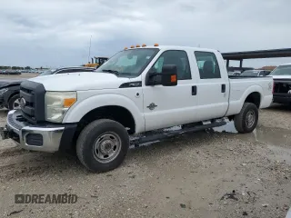 2013 Ford F-350 Platinum z VIN 1FT8W3BT4DEB75810, wystawiony jako Copart lot #56436845 z przebiegiem 124 711 mil mil oraz Tytuł czysty. Historia ofert i sprzedaży dostępna na DreamBid. Obrazek 1.