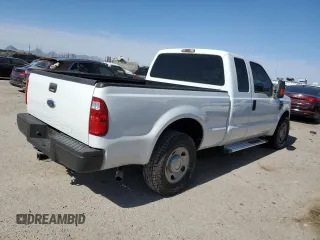 2008 Ford Super Duty F-250 SRW XL with VIN 1FTNX20568EE17694, listed as a Copart auction lot 45038695 with 32,272 mi miles and Salvage Title. Bid and sale history available at carsss.com. Image 3.
