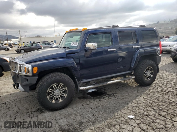 2008 Hummer H3 SUV Alpha with VIN 5GTEN13L088111401, listed as a Copart auction lot 43945055 with 71,244 mi miles and Salvage Title. Bid and sale history available at carsss.com. Image 1.