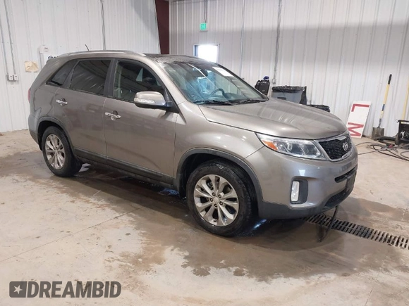 2015 Kia Sorento EX with VIN 5XYKU4A77FG578101, listed as a IAAI auction lot 41603372 with 120,804 mi miles. Bid and sale history available at carsss.com. Image 1.