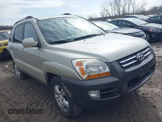 2005 Kia Sportage LX with VIN KNDJF723457135158, listed as a IAAI auction lot 41700735 with 88,200 mi miles and . Bid and sale history available at carsss.com. Image 1.