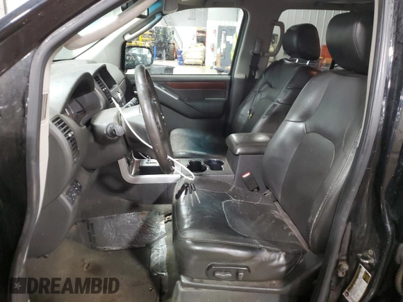 2008 Nissan Pathfinder SE z VIN 5N1AR18B28C612762, wystawiony jako Copart lot #81195524 z przebiegiem 298 406 mil mil oraz Nie do naprawy • Non repairable. Historia ofert i sprzedaży dostępna na DreamBid. Obrazek 7.