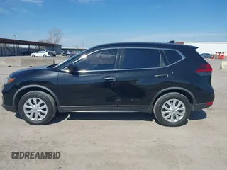 2020 Nissan Rogue SV with VIN JN8AT2MT9LW031748, listed as a IAAI auction lot 41603029 with 131,597 mi miles. Bid and sale history available at carsss.com. Image 15.