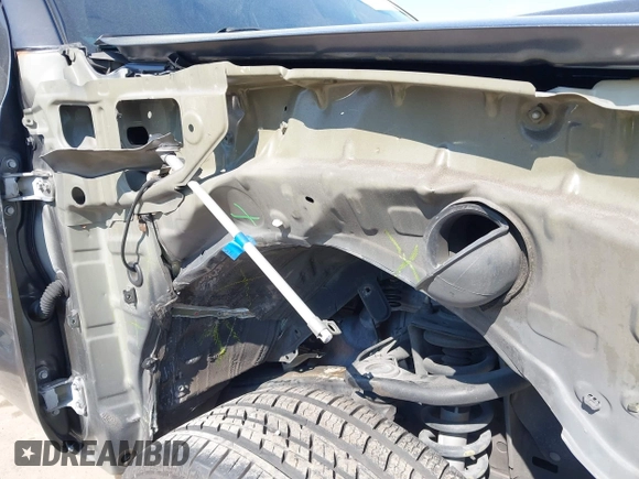 2010 Toyota Tacoma PreRunner with VIN 3TMJU4GNXAM099667, listed as a IAAI auction lot 41530993 with 201,375 mi miles and . Bid and sale history available at DreamBid. Image 18.