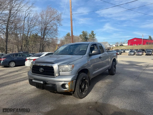 2008 Toyota Tundra 4WD Truck with VIN 5TBBV54118S503810, listed as a Copart auction lot 53404265 with 220,063 mi miles and Clean Title. Bid and sale history available at carsss.com. Image 2.