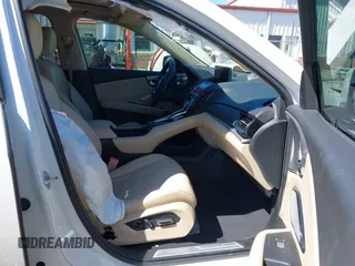 2020 Acura RDX Technology with VIN 5J8TC2H53LL033188, listed as a IAAI auction lot 41820947 with 55,488 mi miles and . Bid and sale history available at DreamBid. Image 5.