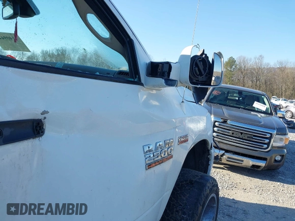 2018 Ram 2500 Tradesman с VIN 3C6UR5HJ0JG216906, выставлен на аукционе IAAI как лот 41409441 с пробегом 122 401 миль миль и . История ставок и продаж доступна на DreamBid. Изображение 19.