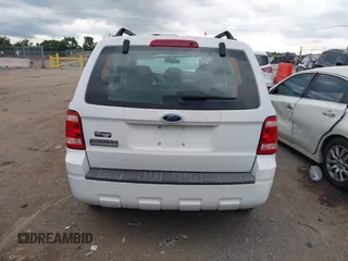 2008 Ford Escape XLS with VIN 1FMCU02Z58KA71929, listed as a IAAI auction lot 42612725 with 164,092 mi miles and . Bid and sale history available at DreamBid. Image 16.