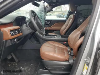 2023 Lincoln Aviator Reserve with VIN 5LM5J7WCXPGL09238, listed as a Copart auction lot 85761654 with 31,102 mi miles and Salvage Title. Bid and sale history available at carsss.com. Image 7.