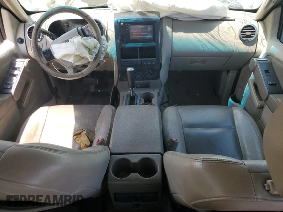 2006 Ford Explorer XLT z VIN 1FMEU73E26UB16775, wystawiony jako Copart lot #54135505 z przebiegiem 190 947 mil mil oraz Szkoda całkowita • Salvage title. Historia ofert i sprzedaży dostępna na DreamBid. Obrazek 8.