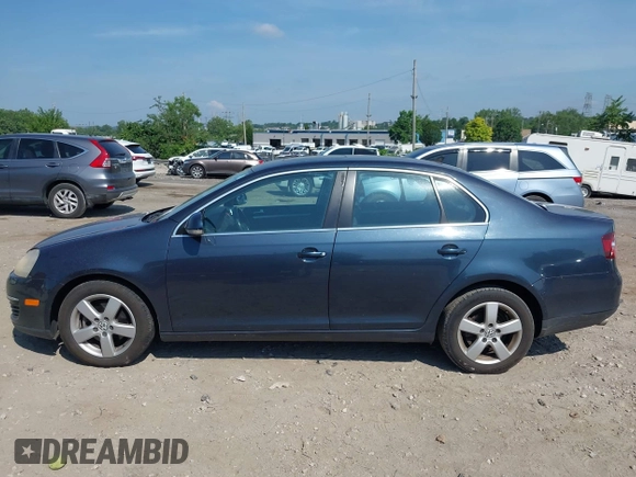 2009 Volkswagen Jetta SE with VIN 3VWRM71K89M176368, listed as a IAAI auction lot 42600256 with 134,065 mi miles and . Bid and sale history available at DreamBid. Image 13.