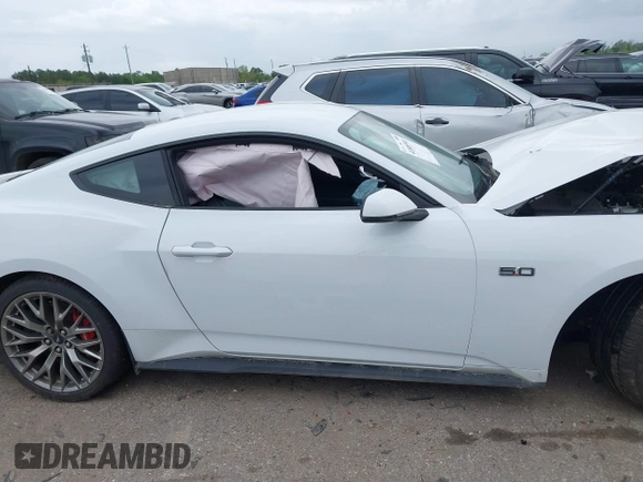 2024 Ford Mustang GT with VIN 1FA6P8CF2R5402483, listed as a IAAI auction lot 41885591 with 37,733 mi miles and . Bid and sale history available at DreamBid. Image 14.