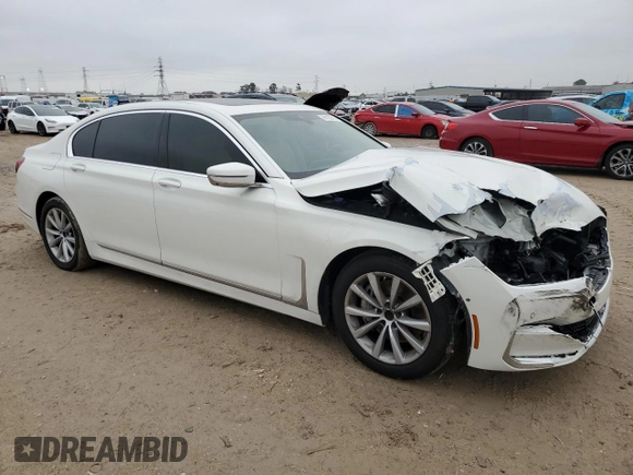 2021 BMW 7 Series 740i with VIN WBA7T2C09MCG32688, listed as a Copart auction lot 88122315 with 30,668 mi miles and Salvage title. Bid and sale history available at DreamBid. Image 4.