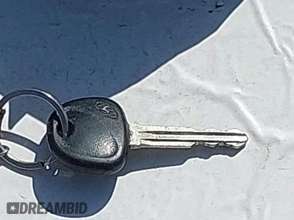 2013 Hyundai Elantra GLS z VIN KMHDH4AEXDU933572, wystawiony jako IAAI lot #42394567 z przebiegiem Nie podano mil oraz . Historia ofert i sprzedaży dostępna na DreamBid. Obrazek 11.