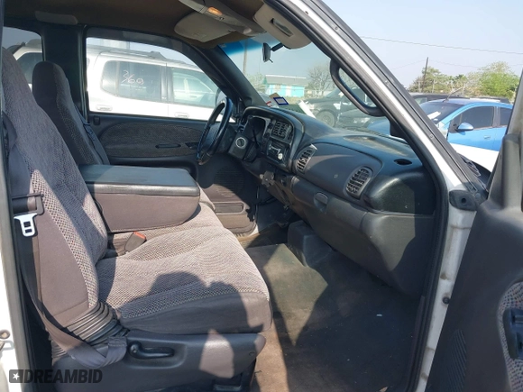 1999 Dodge Ram 1500 with VIN 3B7HC13YXXM561055, listed as a IAAI auction lot 41682356 with 190,344 mi miles. Bid and sale history available at carsss.com. Image 5.