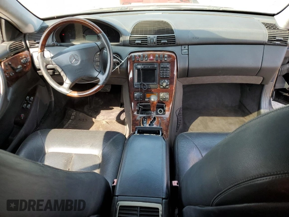 2001 Mercedes-Benz CL AMG z VIN WDBPJ73J61A011135, wystawiony jako Copart lot #59703305 z przebiegiem Nie podano mil oraz Czysty tytuł • Clean title. Historia ofert i sprzedaży dostępna na DreamBid. Obrazek 8.