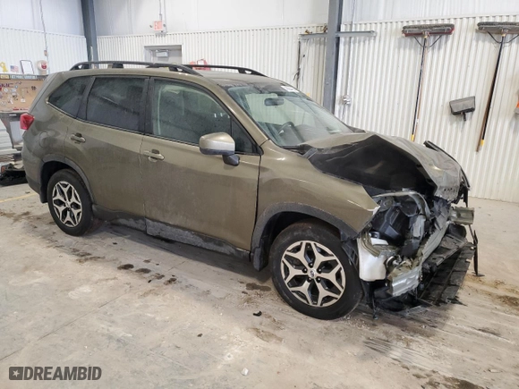 2023 Subaru Forester Premium with VIN JF2SKAEC5PH448923, listed as a Copart auction lot 48064435 with 26,110 mi miles and Salvage Title. Bid and sale history available at carsss.com. Image 4.