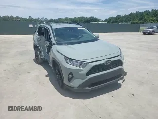 2020 Toyota RAV4 XLE with VIN 2T3W1RFV5LW058717, listed as a Copart auction lot 59592395 with 81,266 mi miles and Salvage title. Bid and sale history available at DreamBid. Image 15.